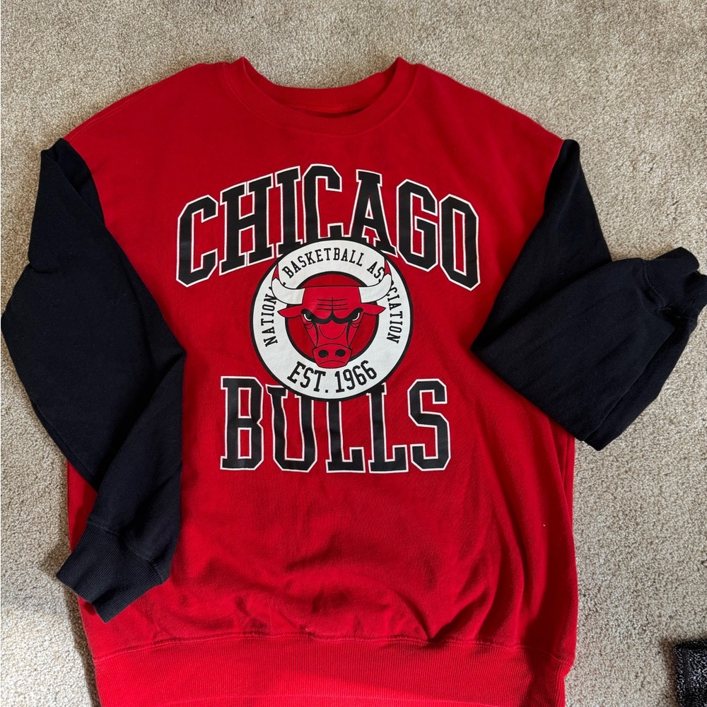 NBA Red and Black Chicago Bulls Sweatshirt